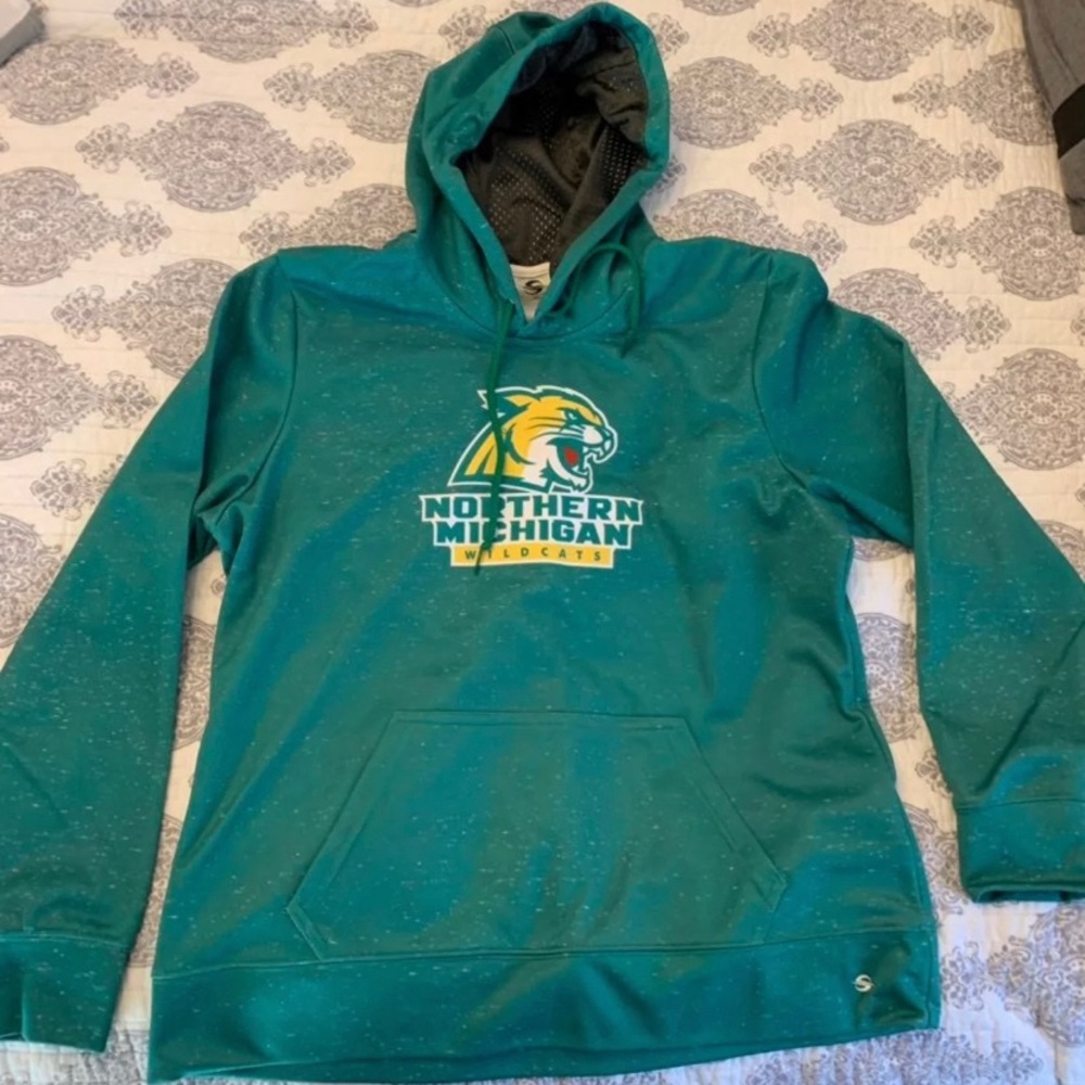 COPY - Long sleeve College hoodie Northern Michig…